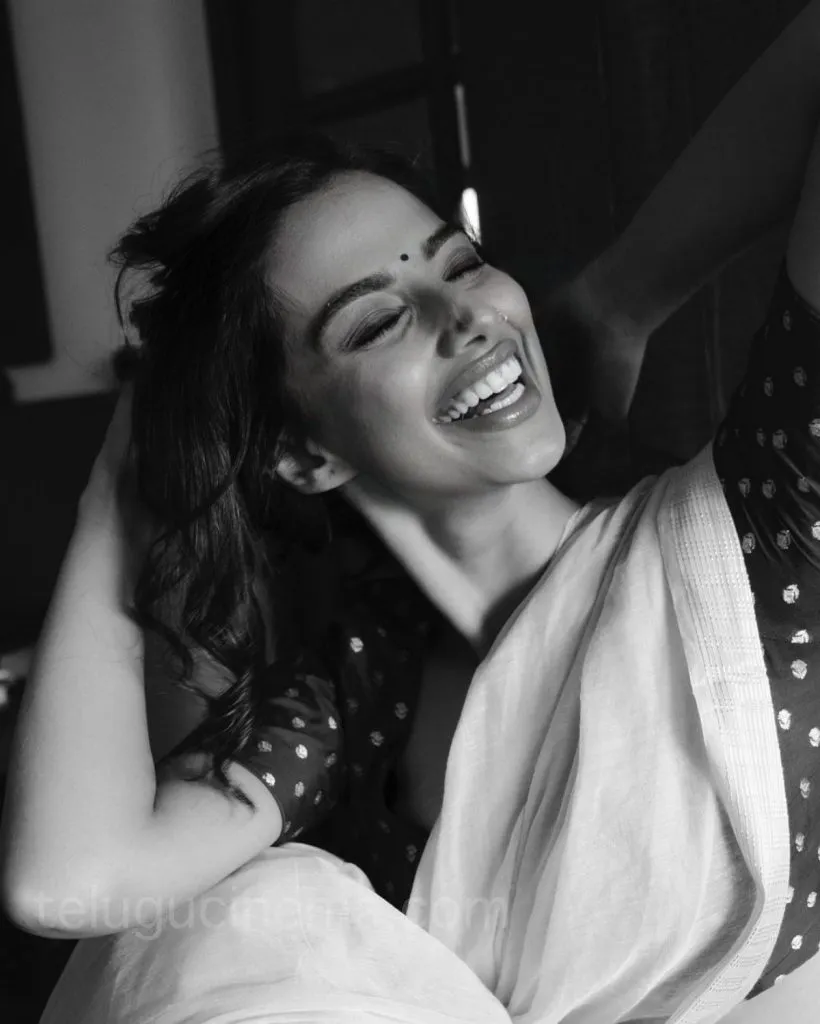 Meenakshi Mar131