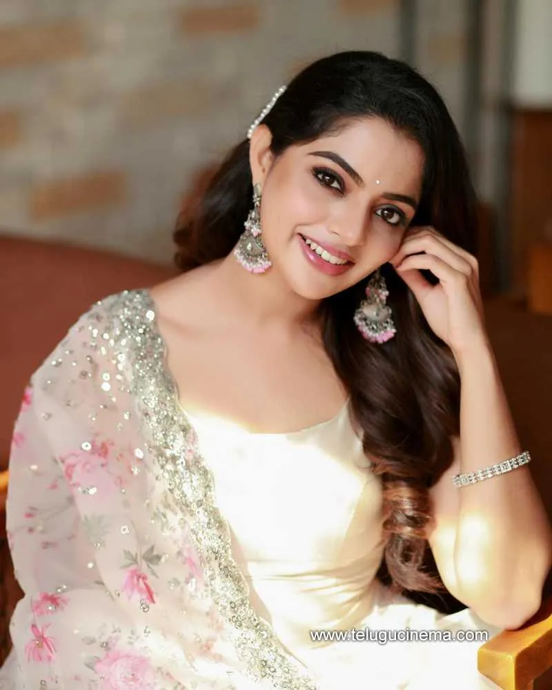 Nikhila Stills 210322 001