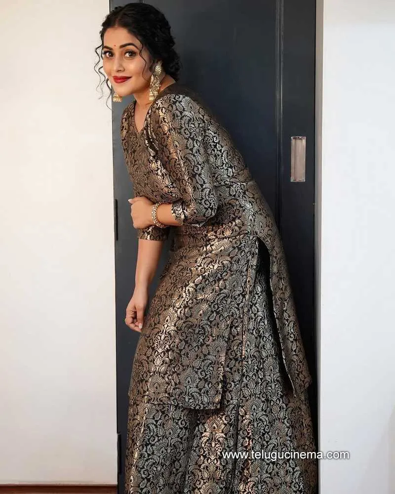 Poorna Stills 240322 004
