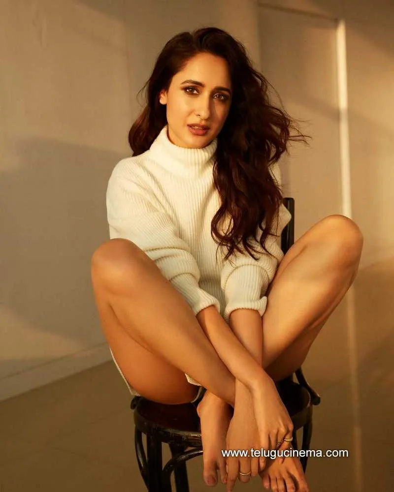 Pragya Stills 260322 002