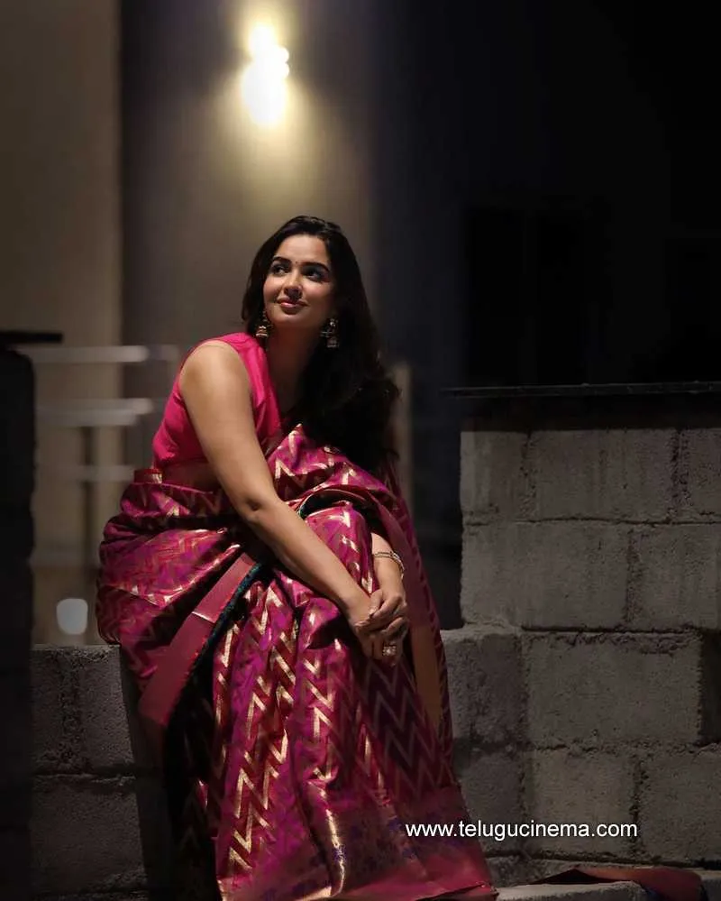 Pujita Stills 040322 004