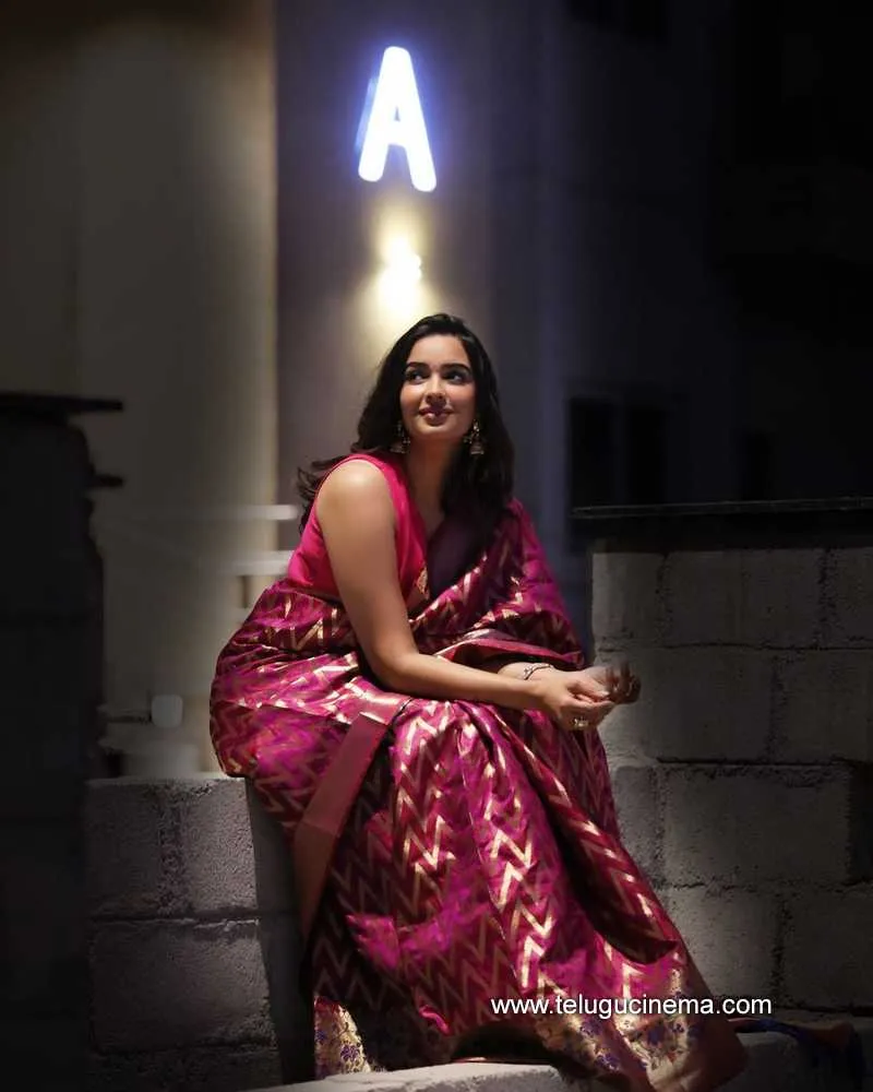 Pujita Stills 040322 005