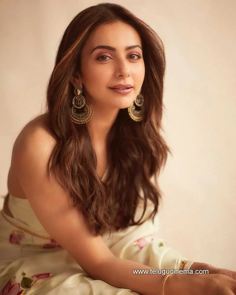Rakul Stills 240322 002