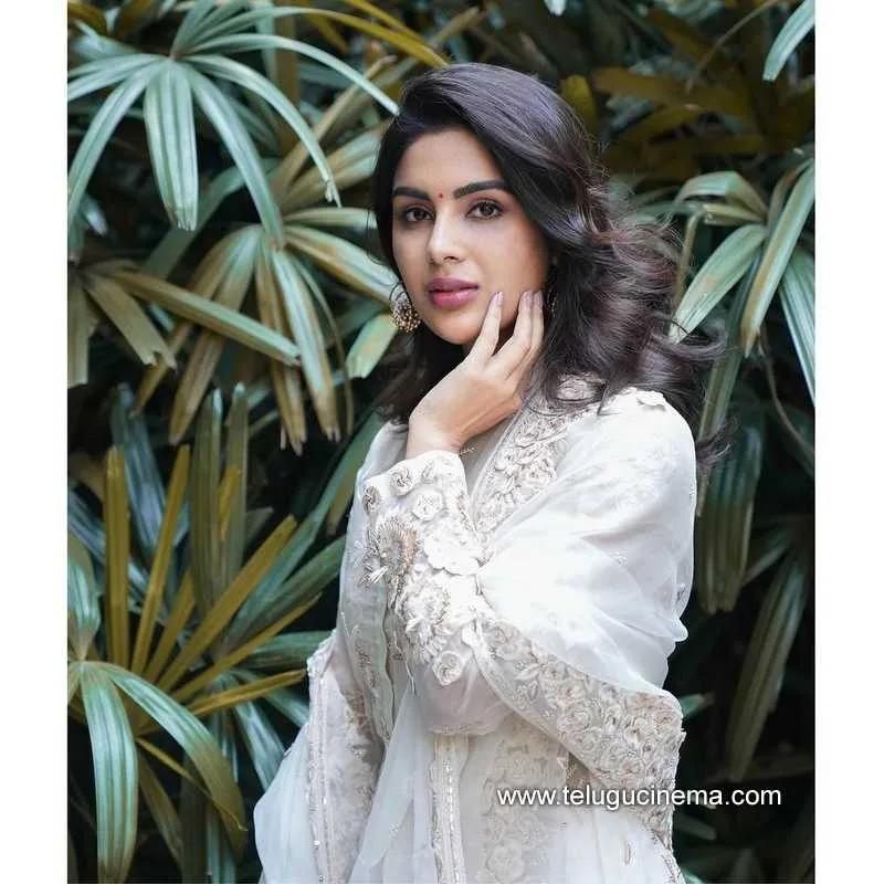 Samyukta Stills 230322 005