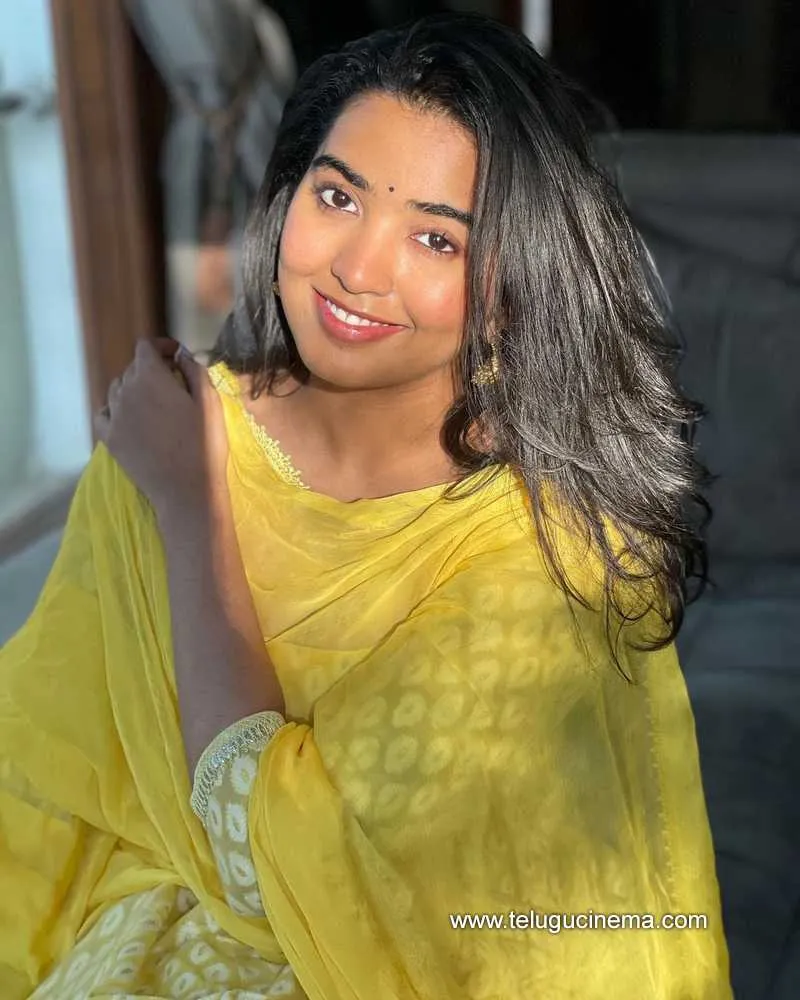 Shivathmika Stills 040322 006
