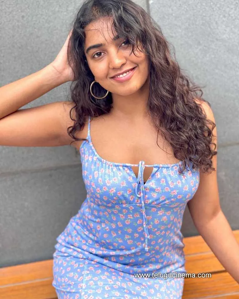 Shivathmika Stills 270322 001