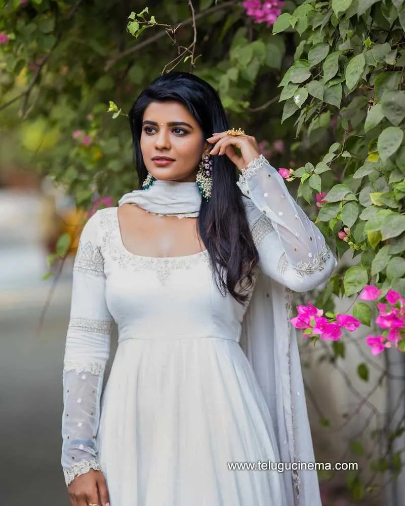 Aishwaryarajesh Stills 140422 002