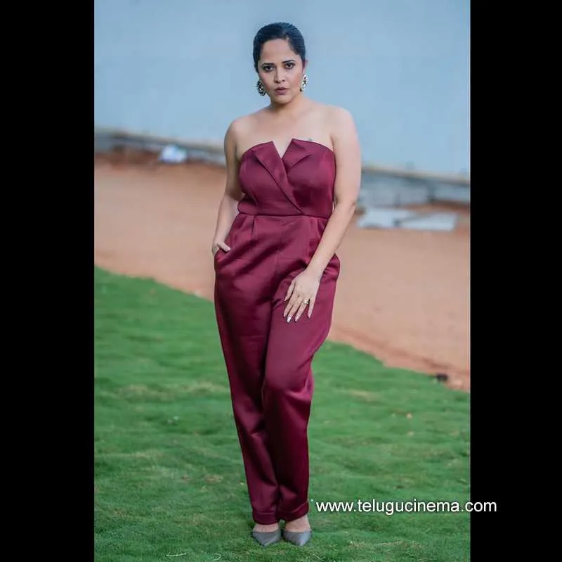 Anasuya Stills 070422 004