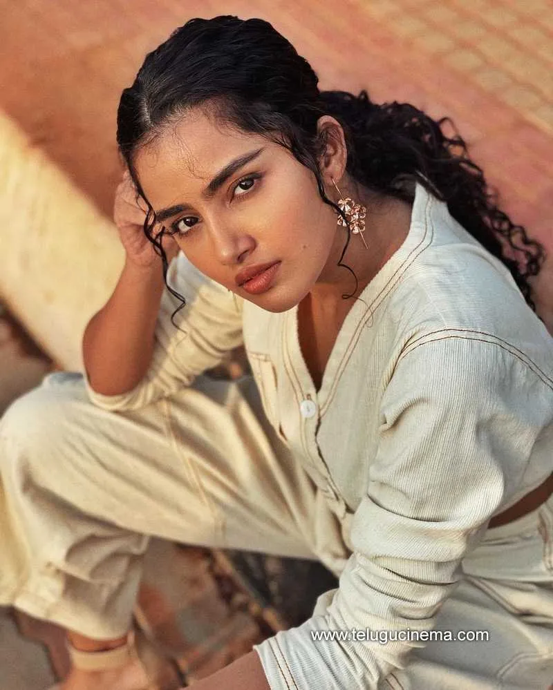 Anupama Stills 010422 002