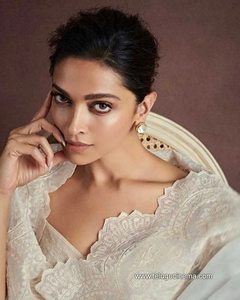 Deepika Stills 180422 002