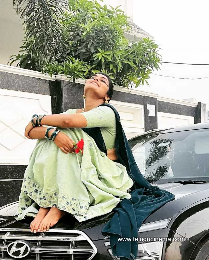 Divi Stills 040422 005