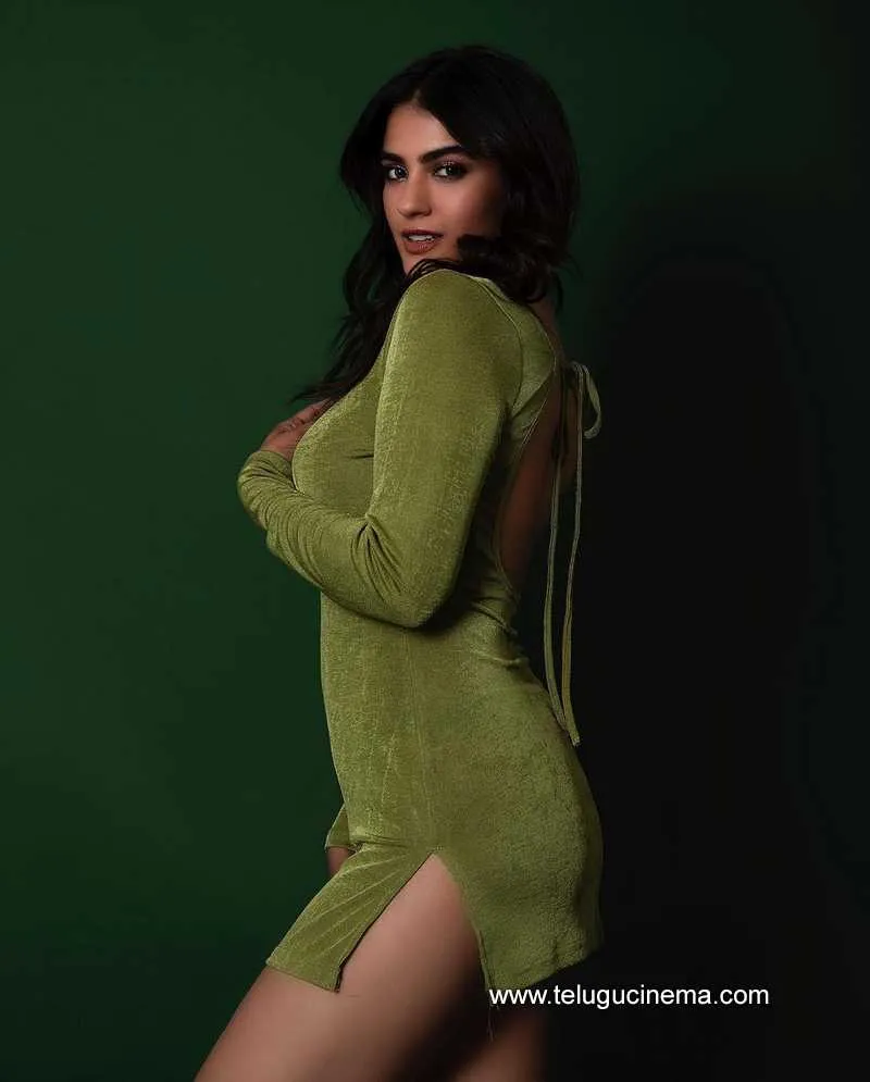 Kavya Stills 110422 004