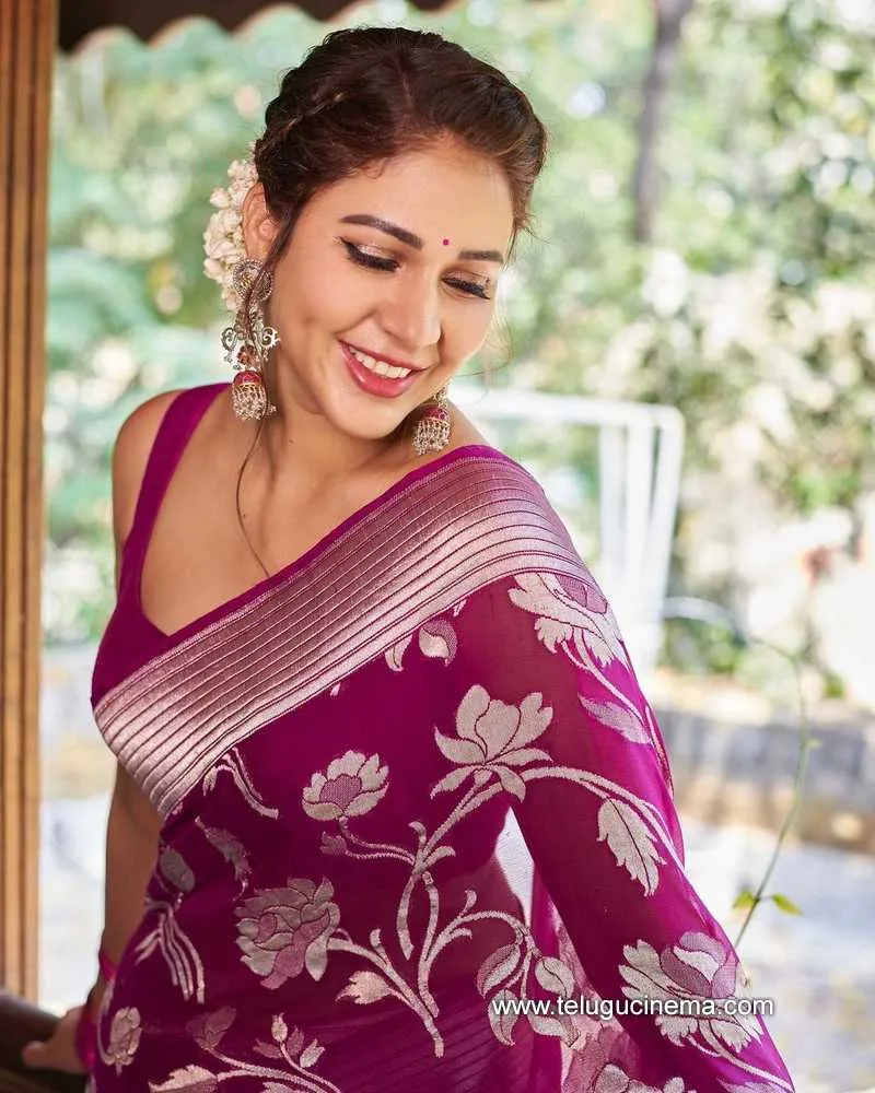 Lavanya Stills 020422 003