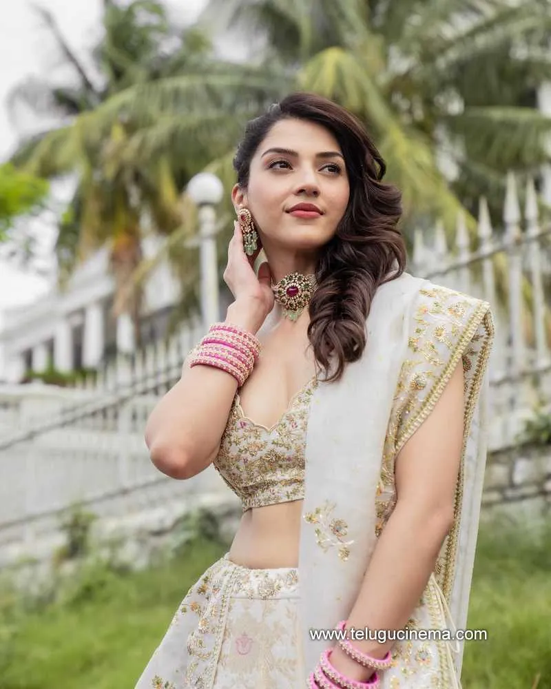 Mehreen Stills 020422 001