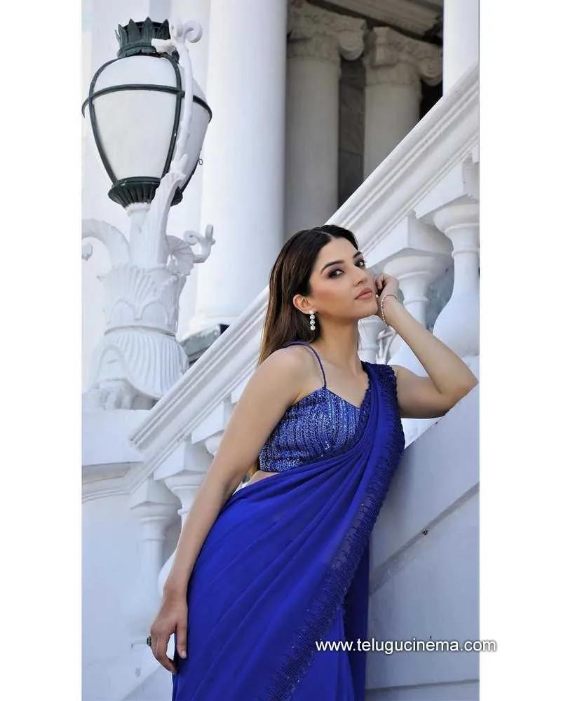 Mehreen Stills 270422 002