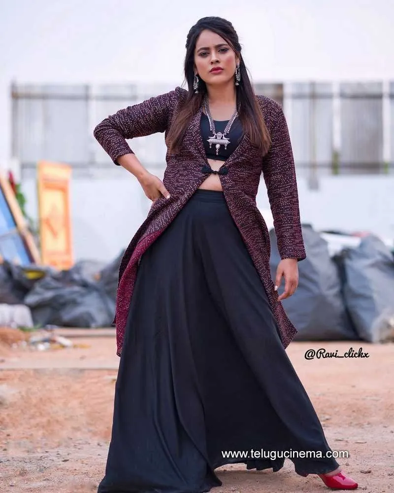 Nanditha Stills 130422 001