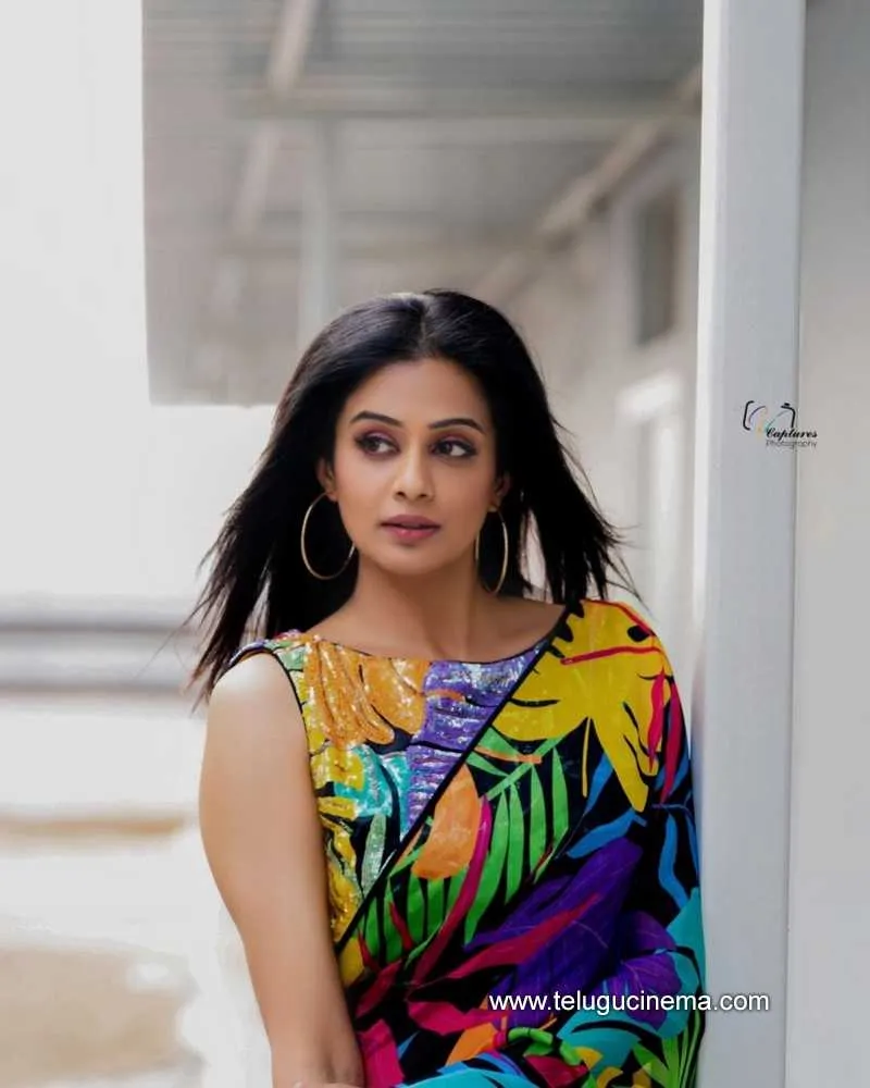 Priyamani Stills 130422 007