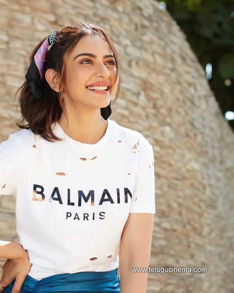 Rakul Stills 070422 001