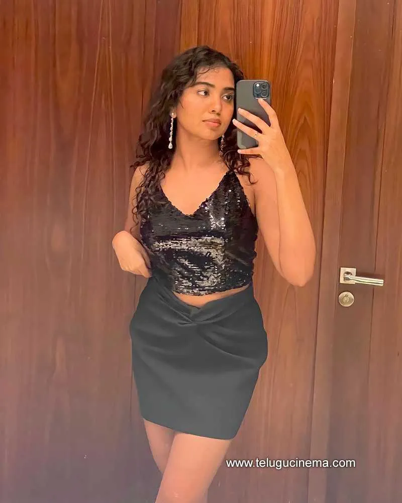 Shivathmika Stills 040422 001