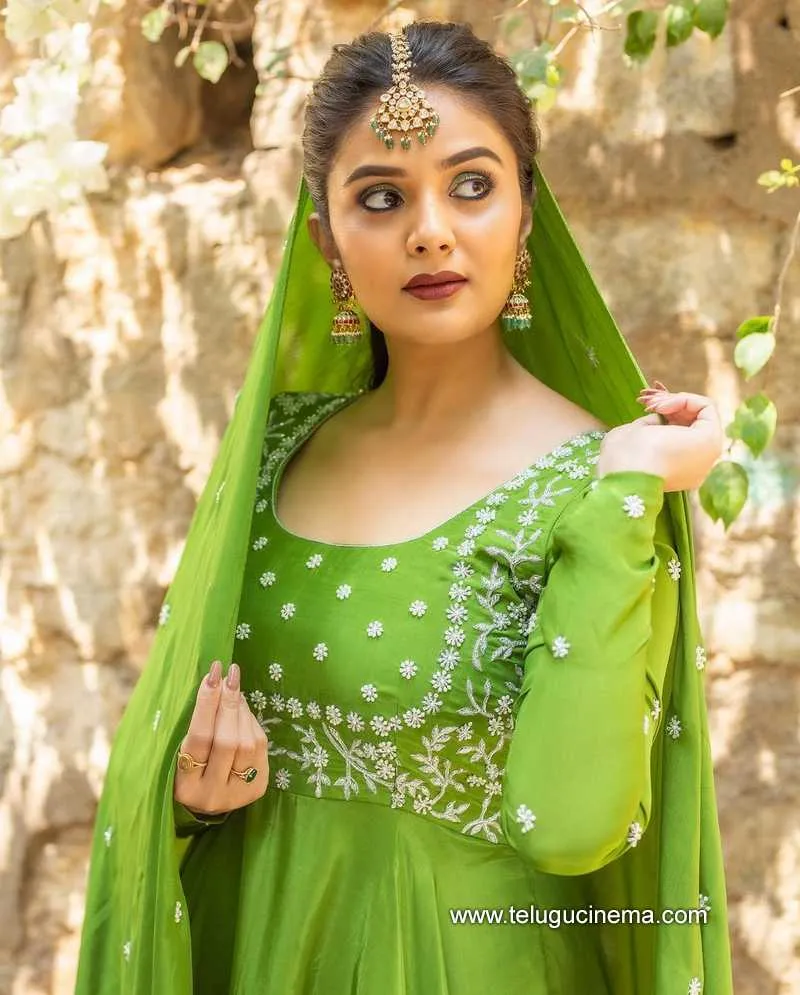 Sreemuki Stills 300422 010