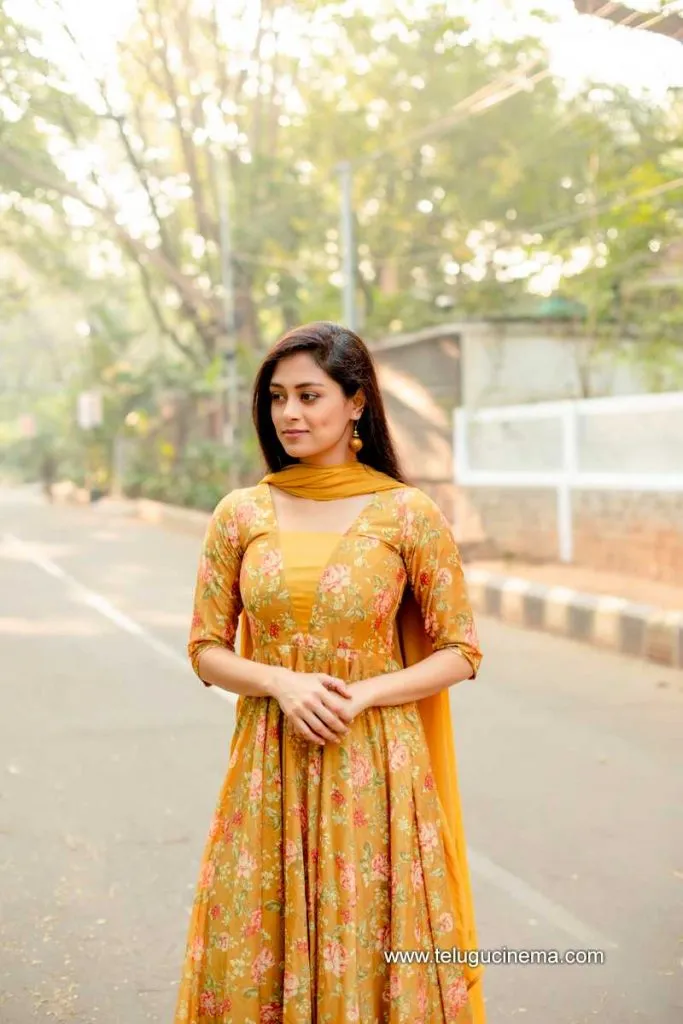 Vedieka Stills 200422 005