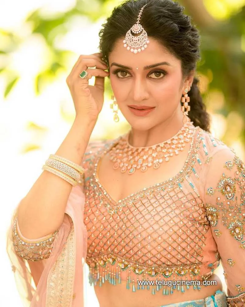 Vimala Stills 040422 005