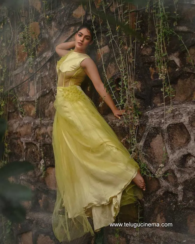 Kavya Stills 200522 001
