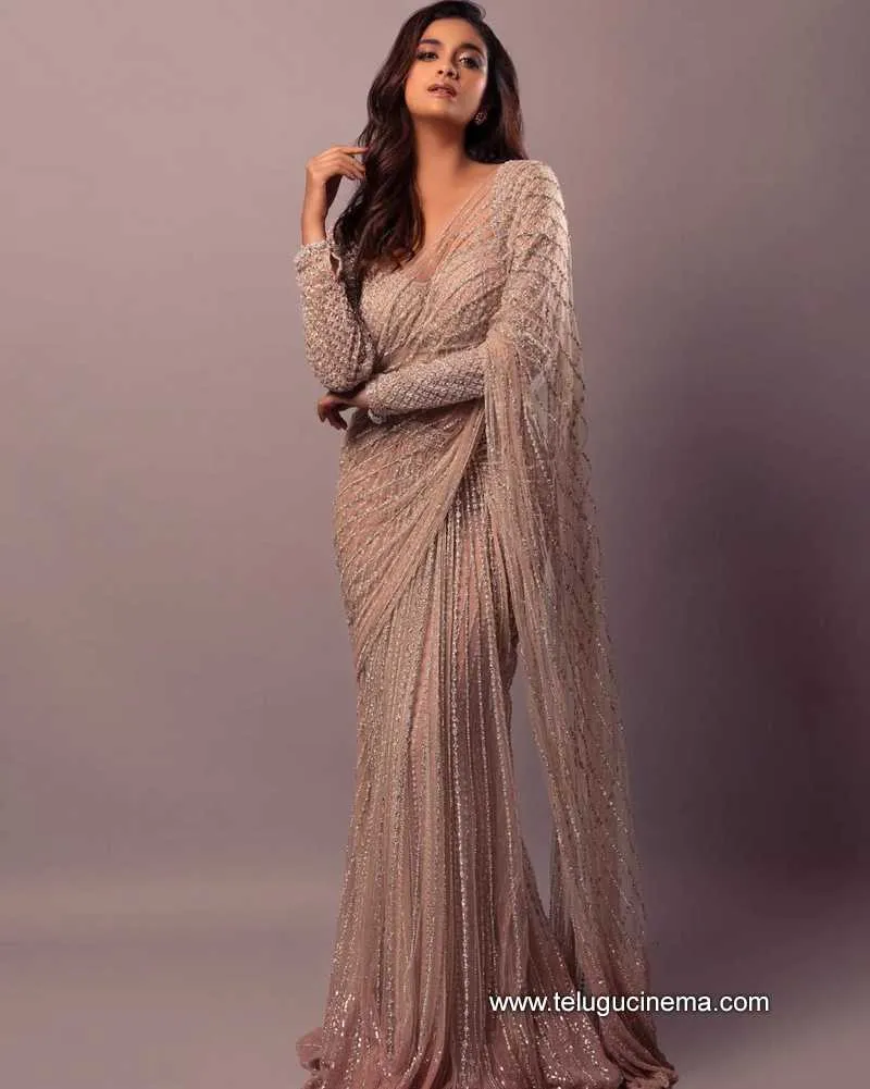 Keerthysuresh Stills 100522 005
