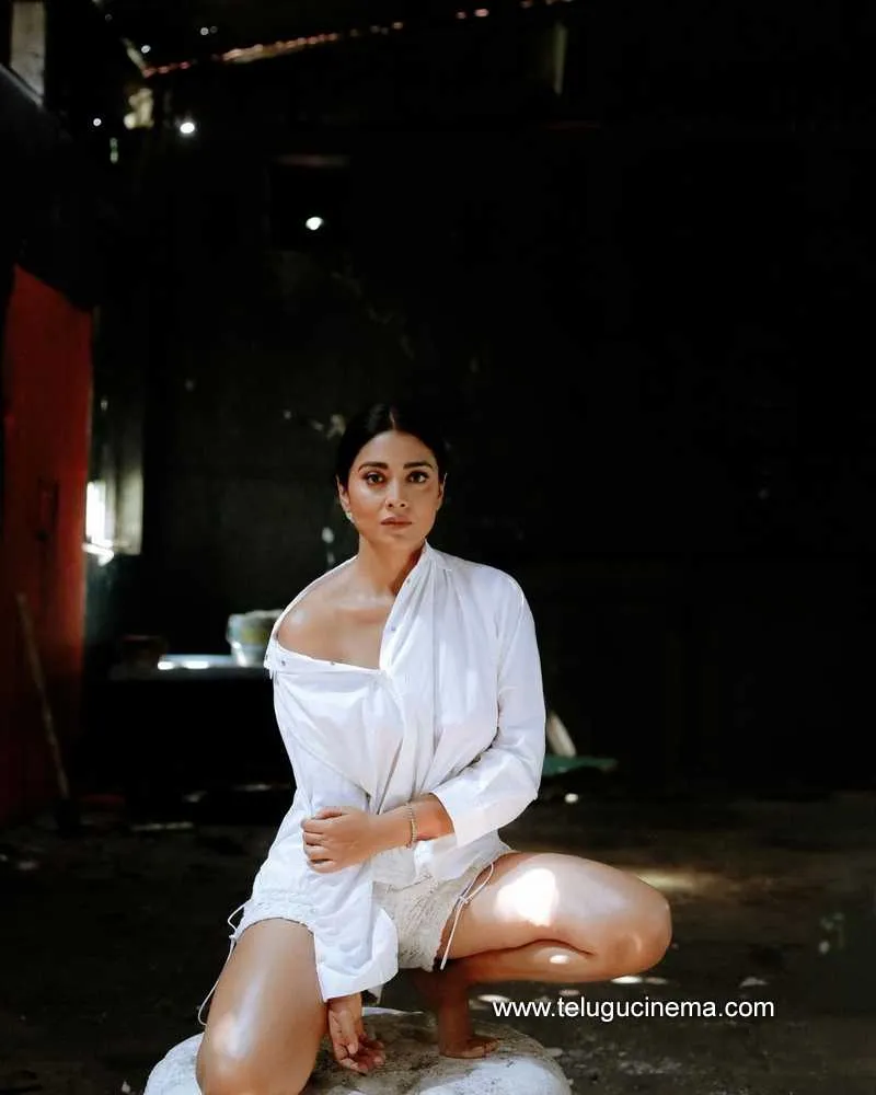 Shriyasaran Stills 020522 001