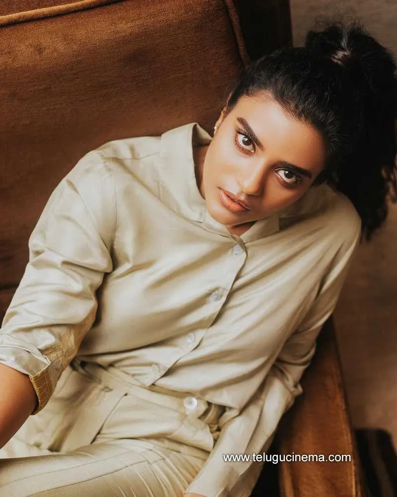 Aishwaryarajesh Stills 130622 004