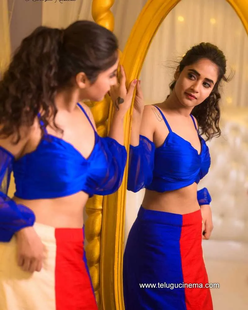 Deepthi Stills 100622 007