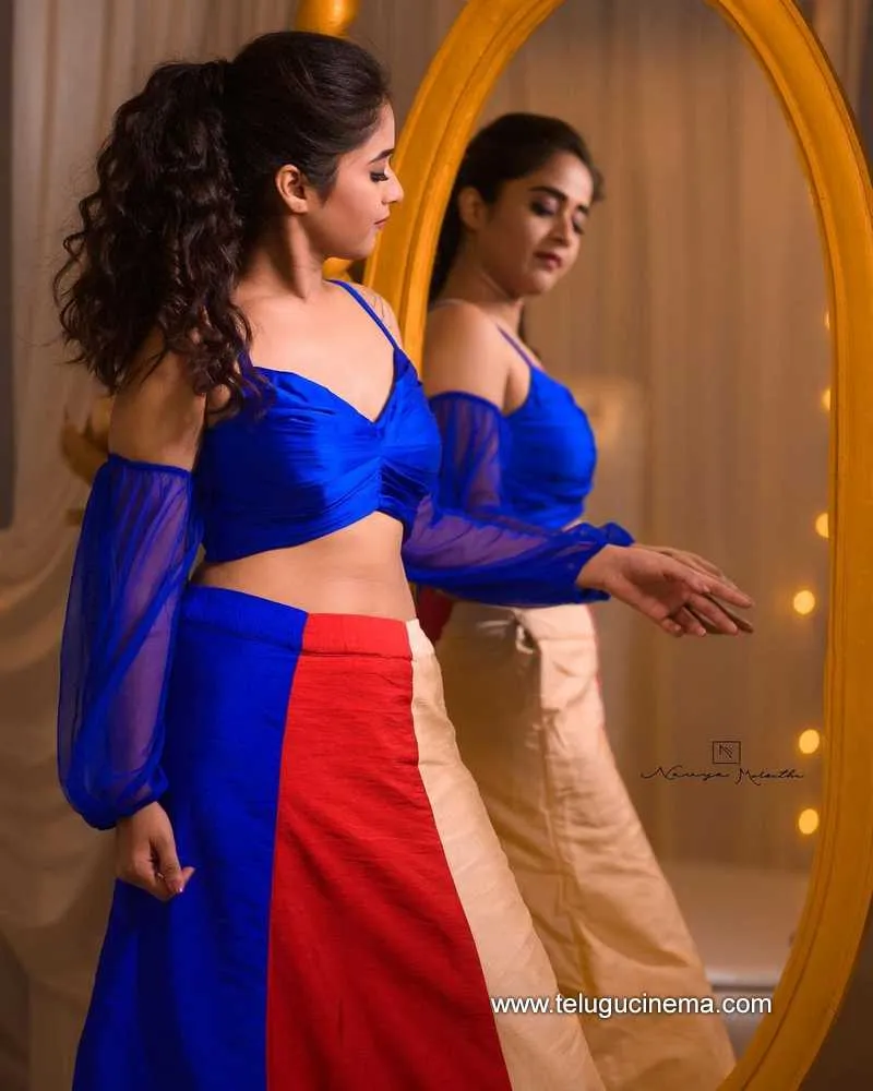 Deepthi Stills 100622 008