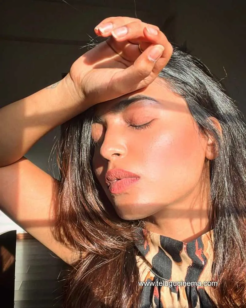 Harika Stills 110622 002