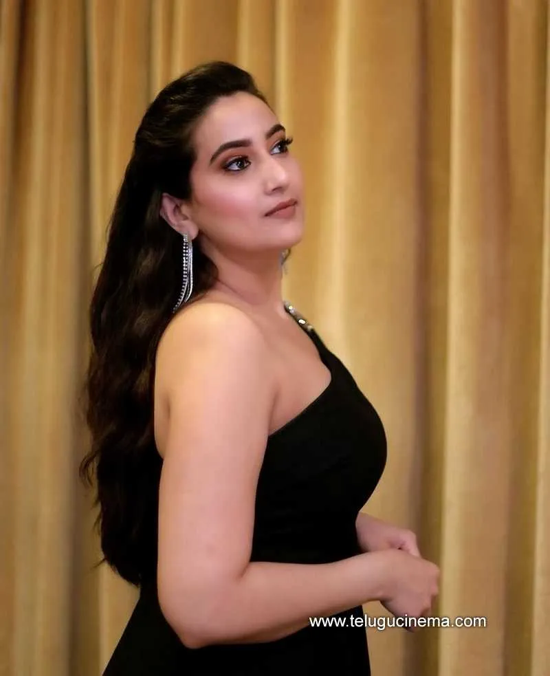 Manjusha Stills 250622 002