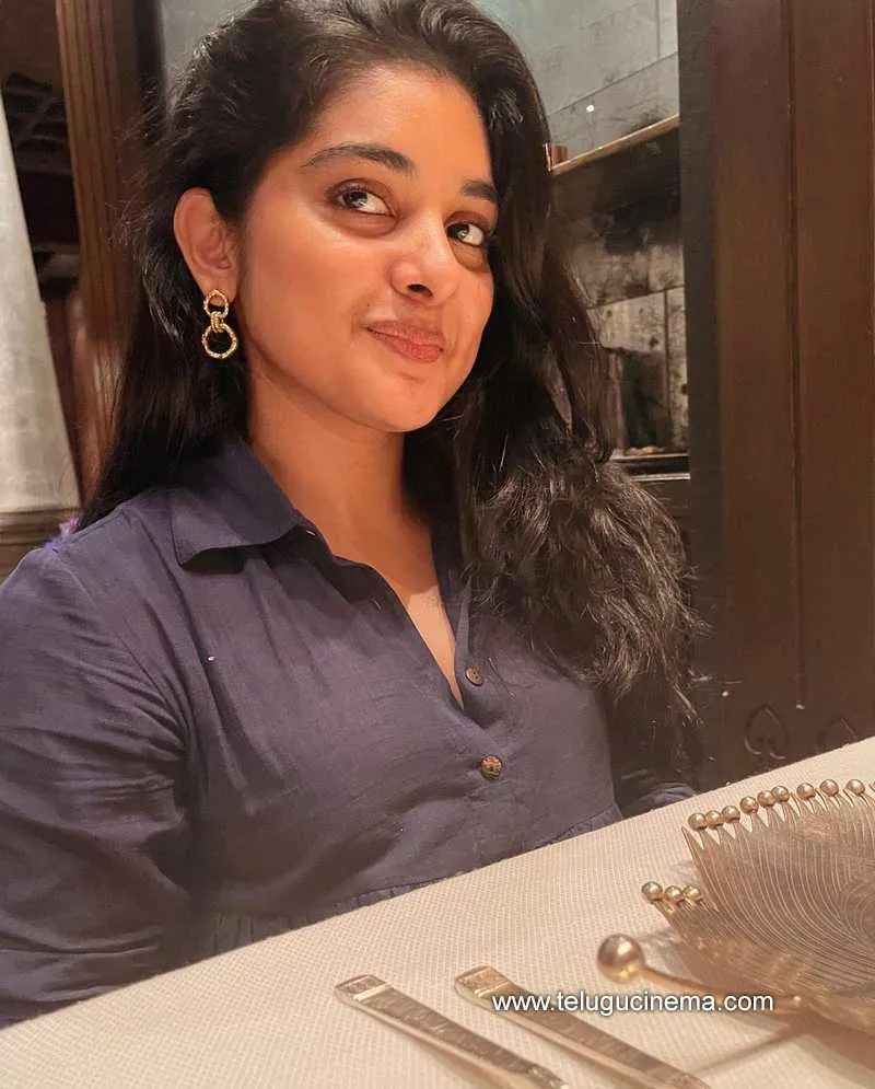 Nivetha Stills 300622 003