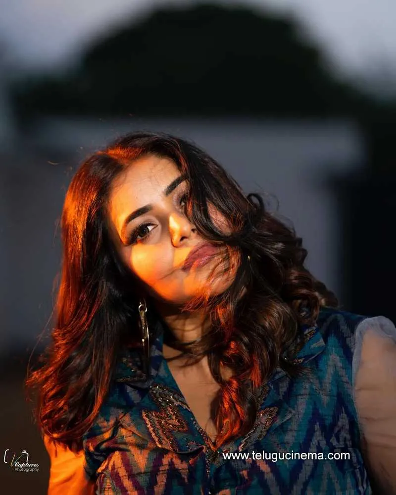 Poorna Stills 070622 004