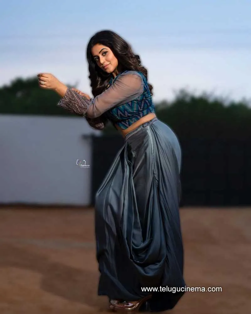 Poorna Stills 070622 007