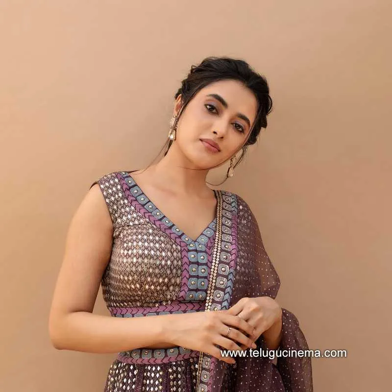 Priyankamohanan Stills 170622 003