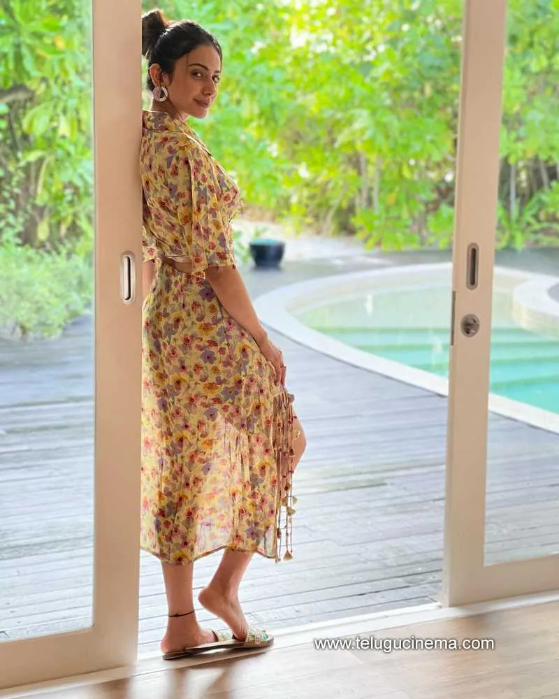 Rakul Stills 170622 001