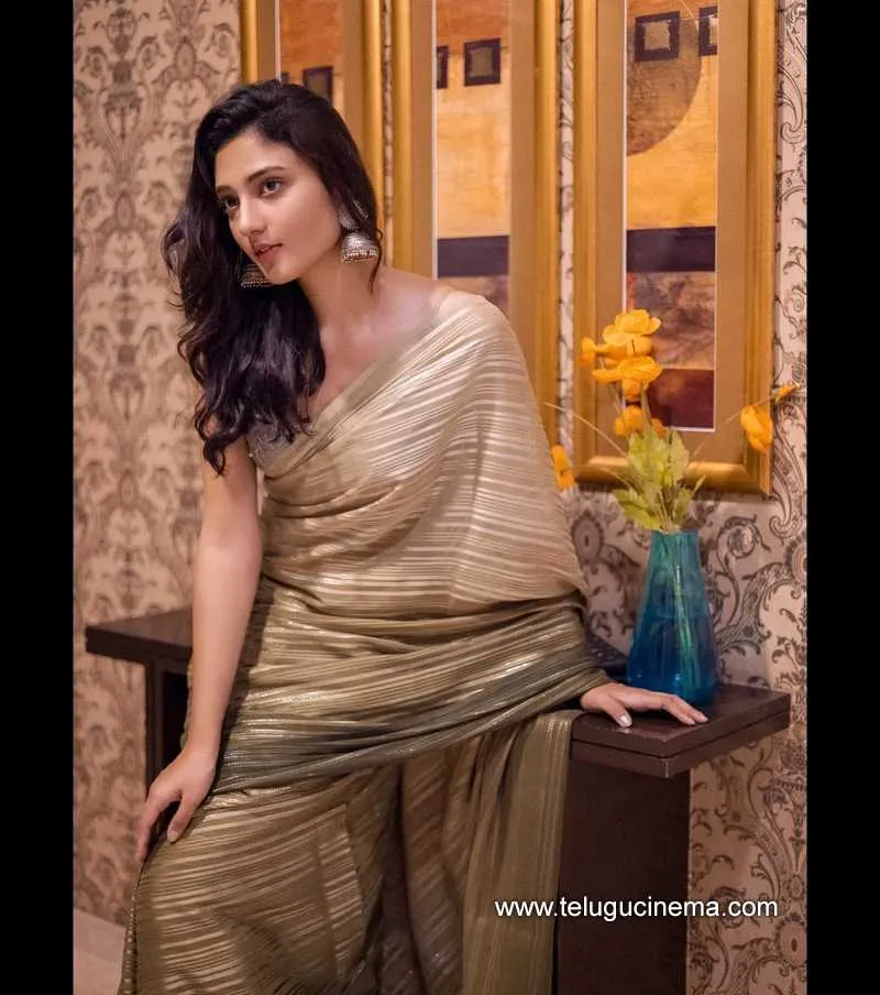 Ritika Stills 070622 002
