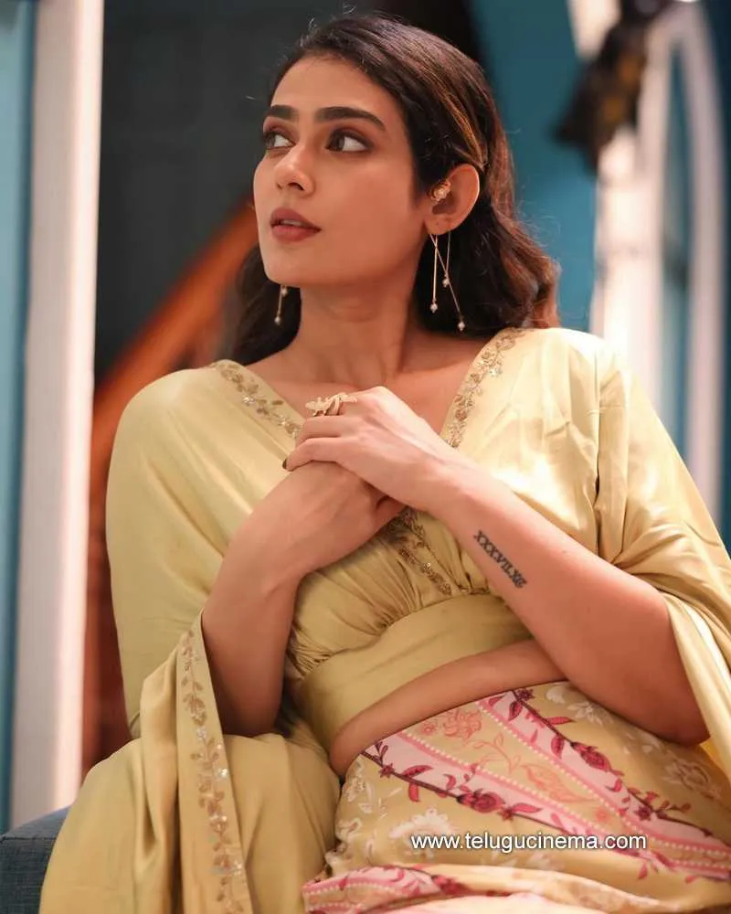 Akanshasingh Stills 010722 004