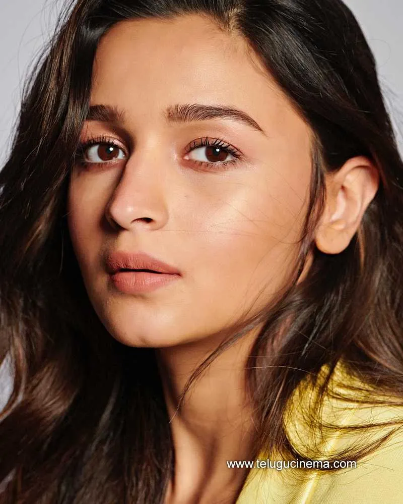 Aliabhatt Stills 260722 002