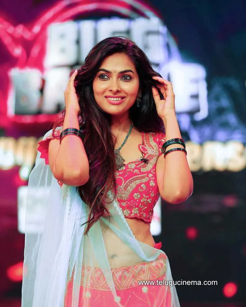 Divi Stills 250722 002