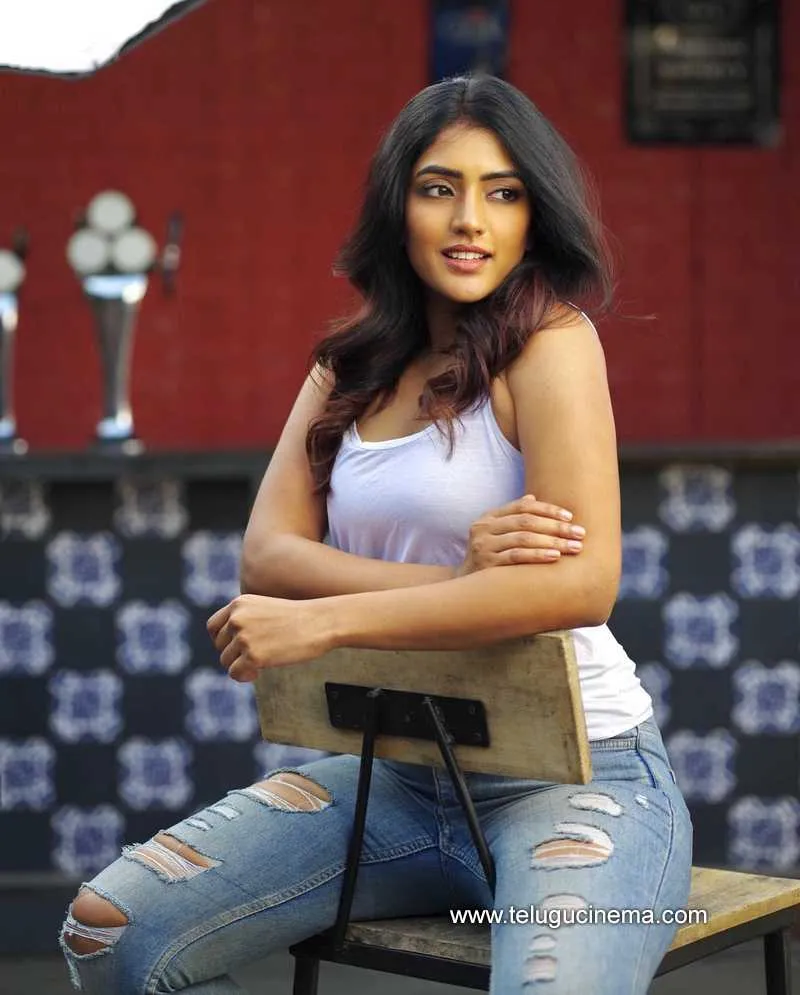 Eesha Stills 230722 001