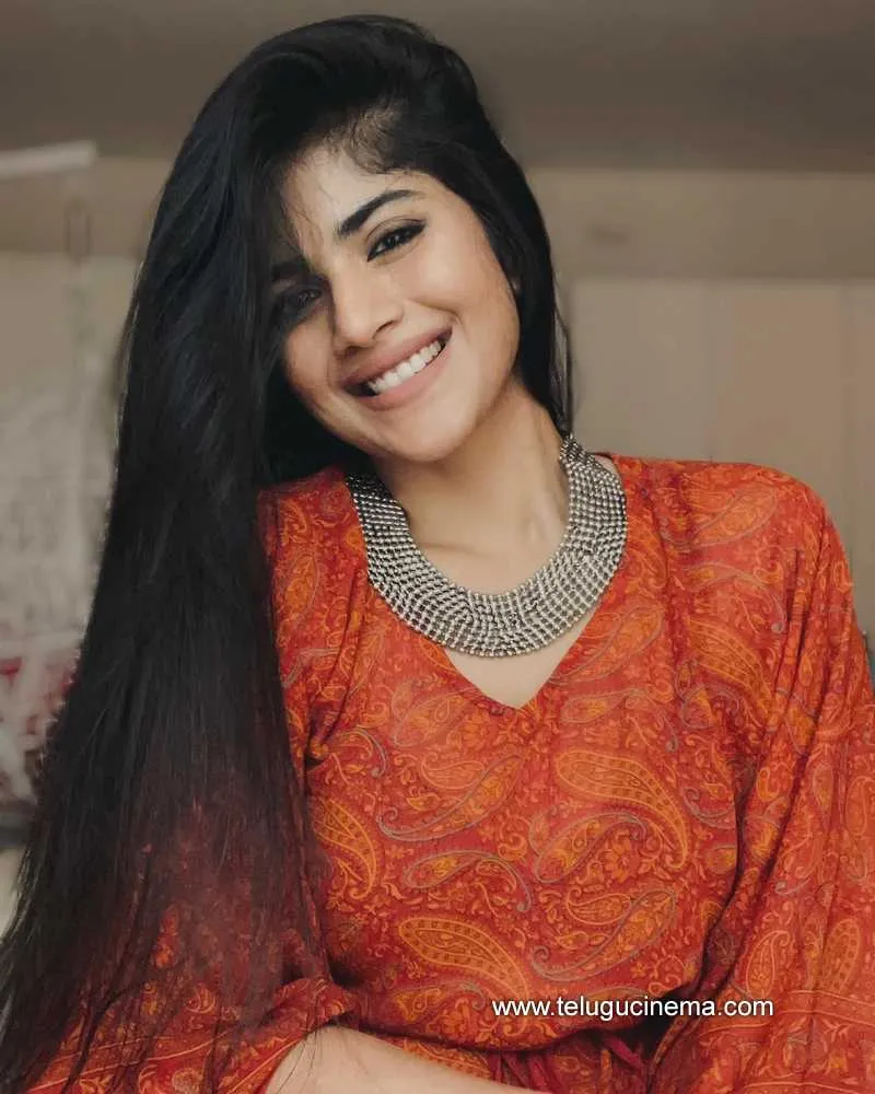 Meghaakash Stills 140722 001
