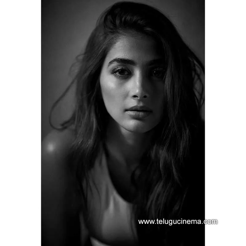 Poojahegde Stills 110722 004