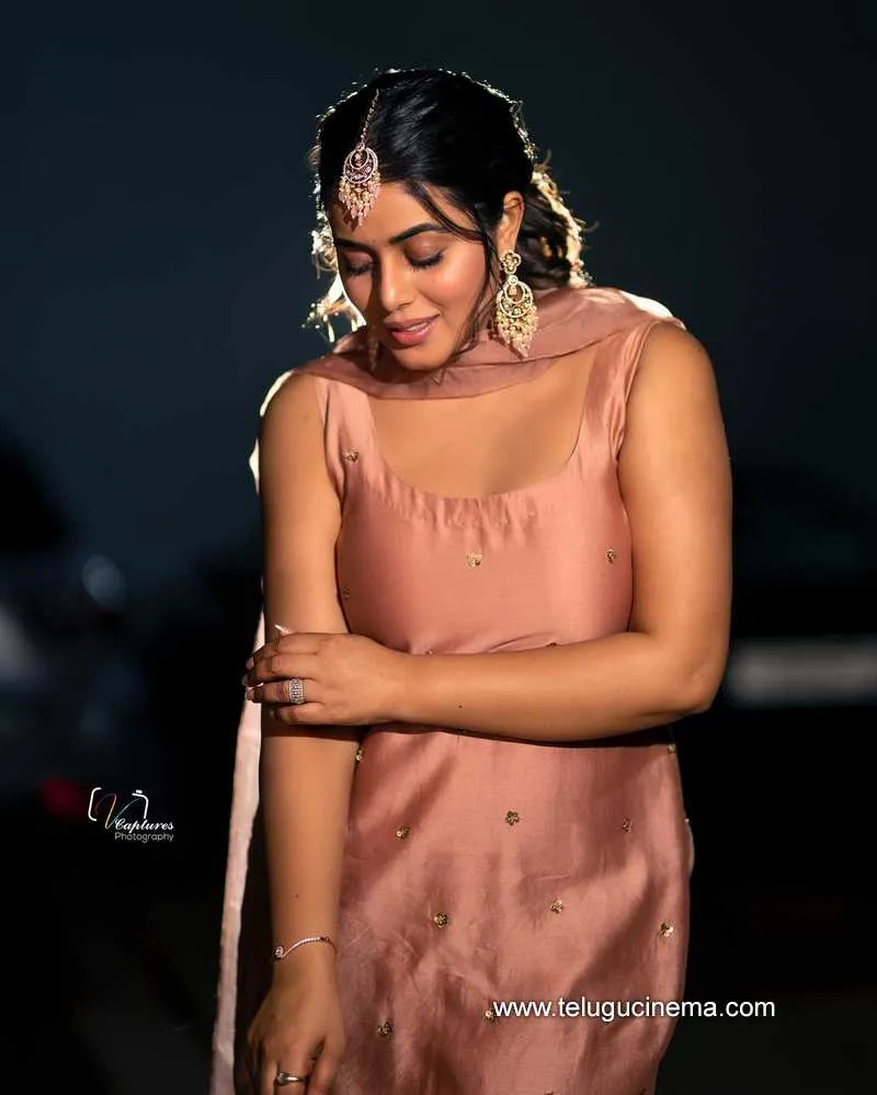 Poorna Stills 270722 002