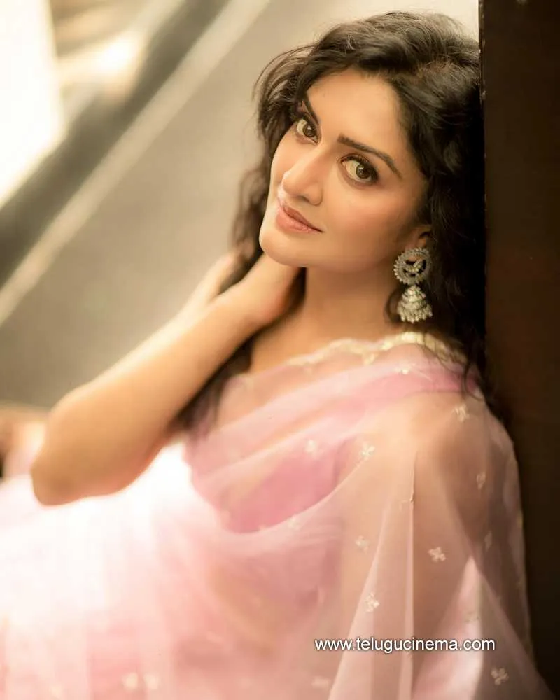Vimala Stills 160722 005
