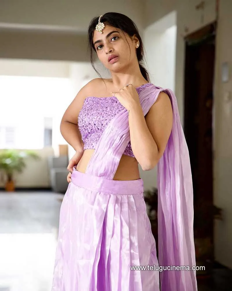 Alekhya Stills 010822 003