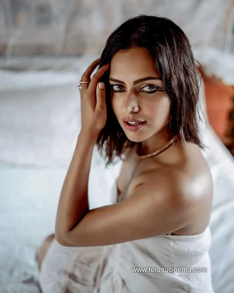 Amalapaul Stills 290822 005 1